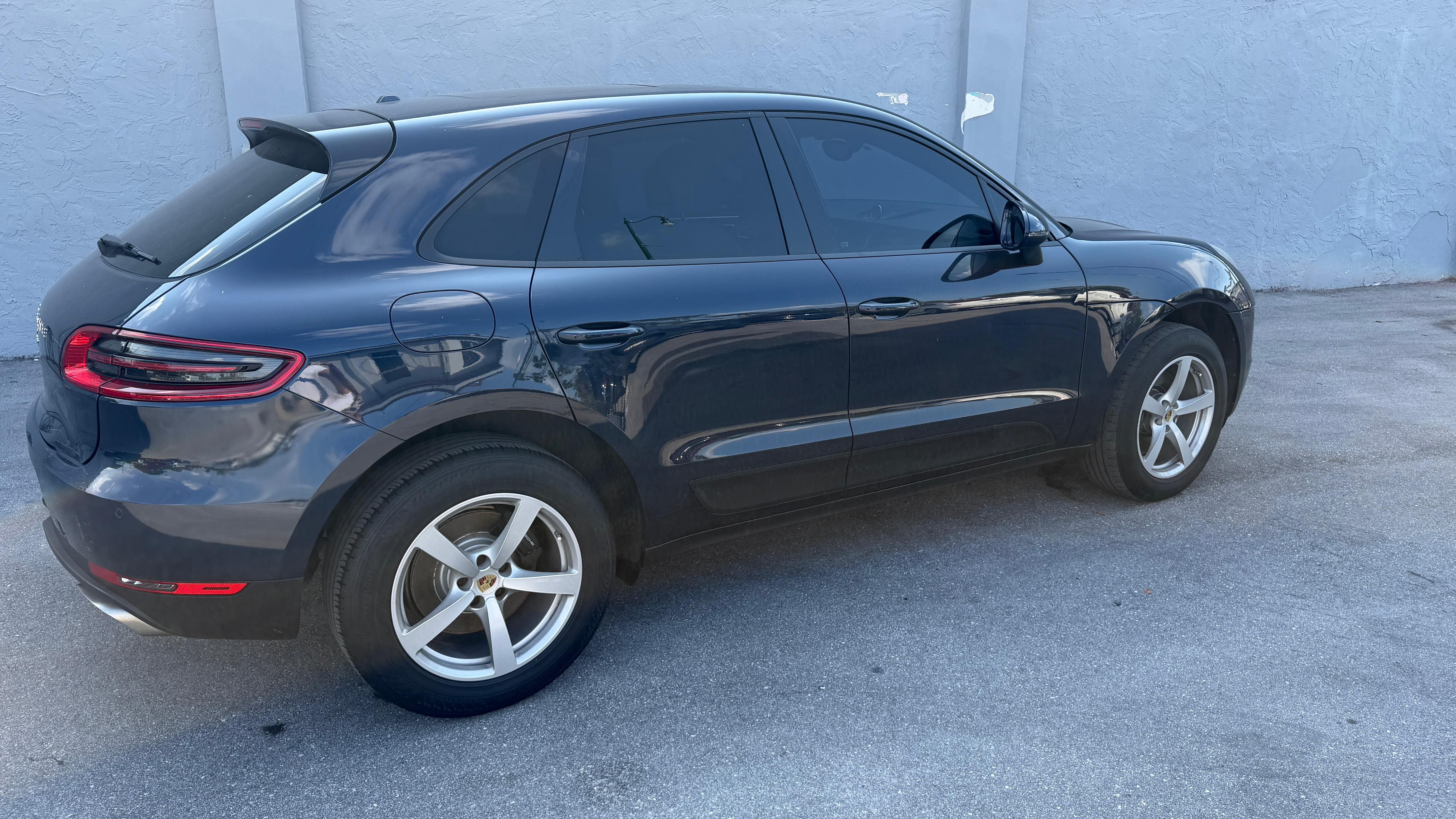 Porsche Macan 2
